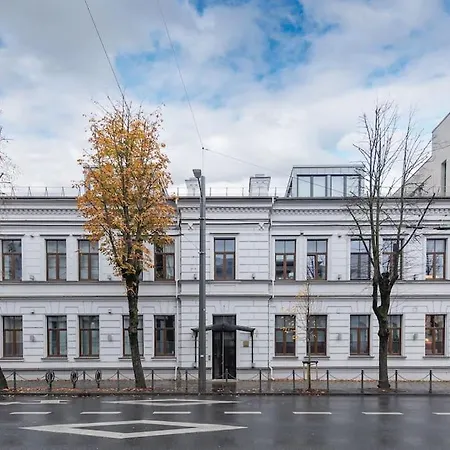 Apartment Lovely 1bedroom Loft Located In Center *