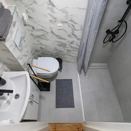 Lovely 1bedroom Loft Located In Center
